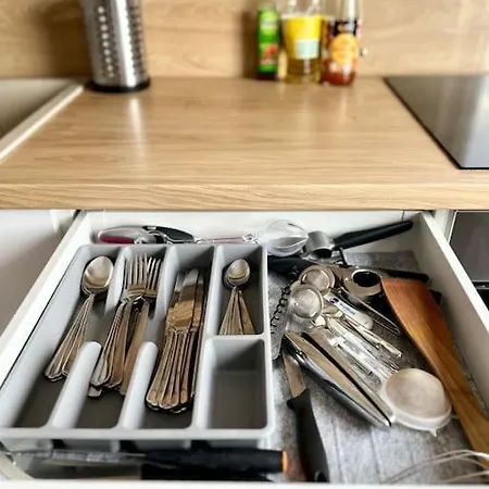 Refurnished In 아파트 *