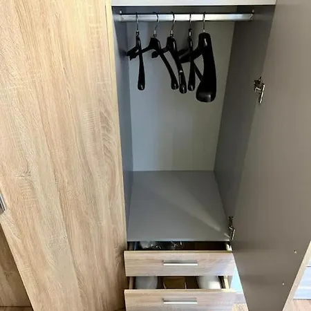 Refurnished In 아파트